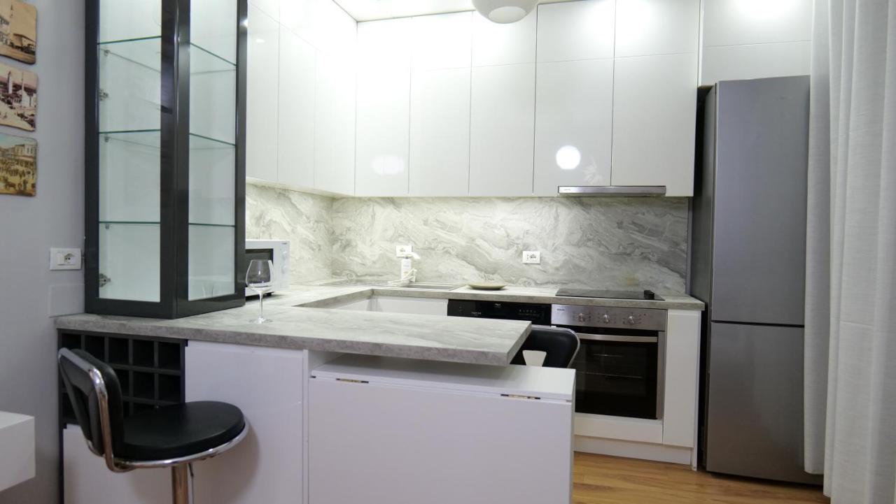 City Center Apartment Niko 04 Tirana Eksteriør billede