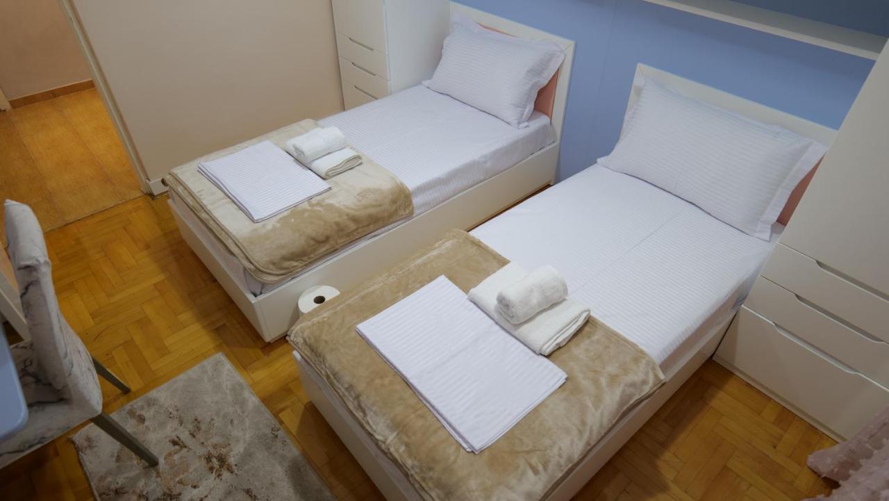 City Center Apartment Niko 04 Tirana Eksteriør billede